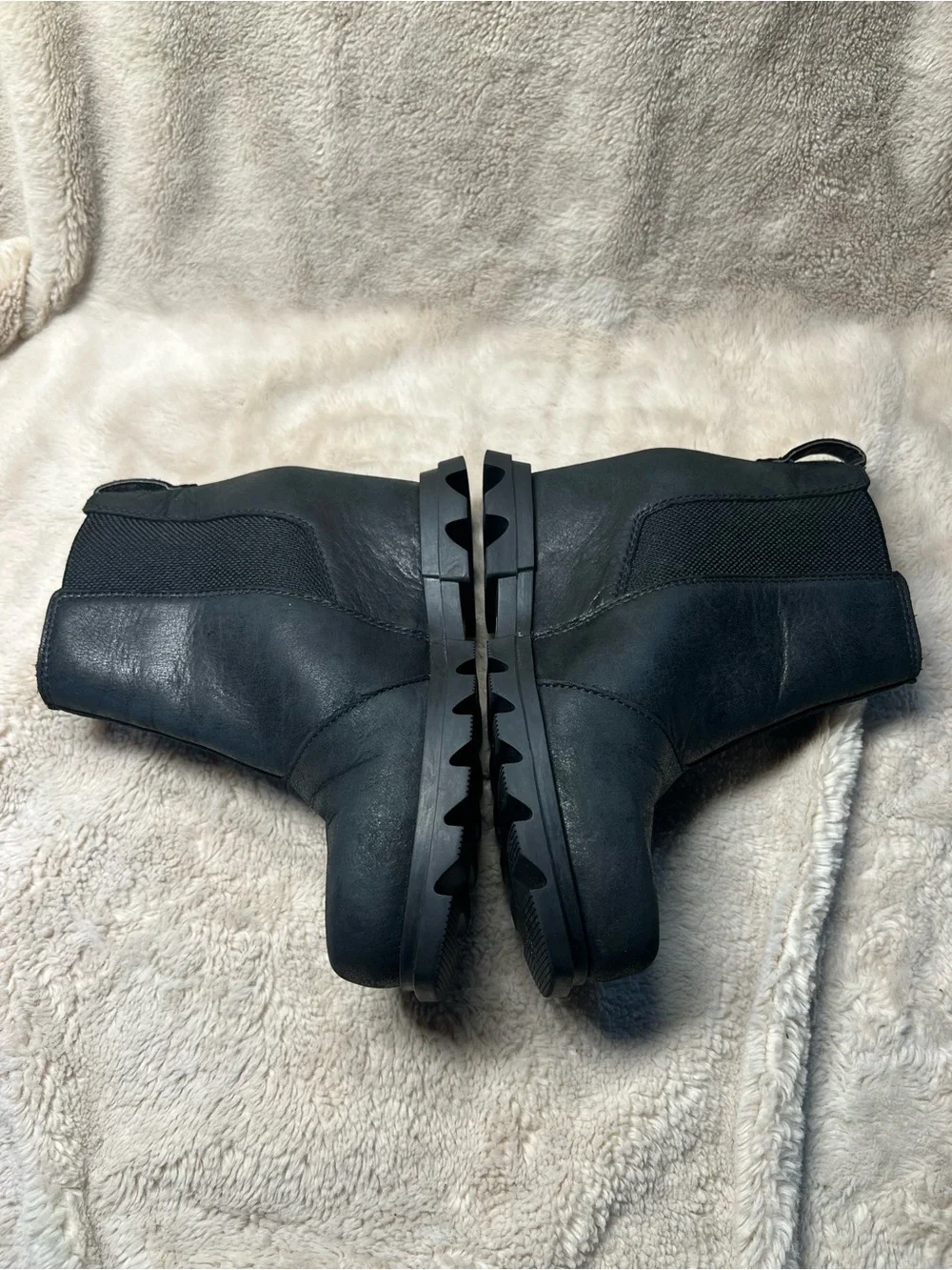 Sorel Women's Joan of Arctic Wedge III Chelsea Boots Size 6